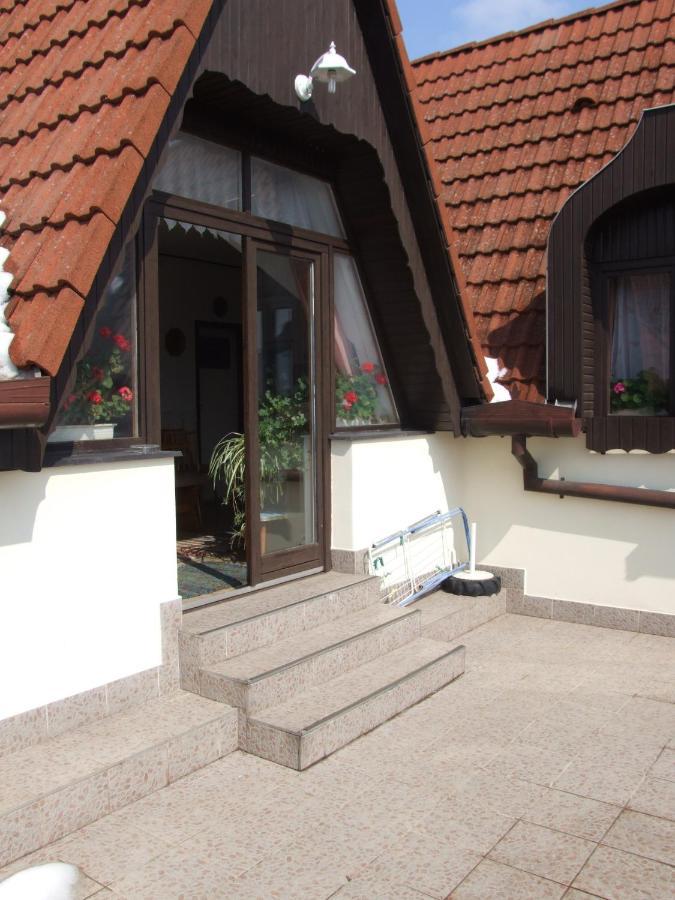 Revesz Vendeghaz Hotel Harkany Exterior photo